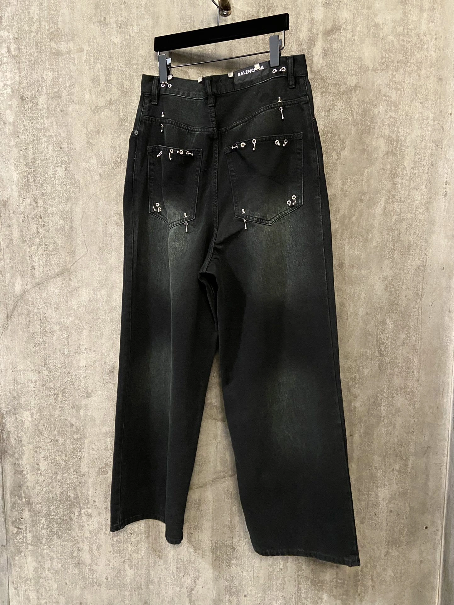 wg.luxury- 218593i16 item:D-F443J2303